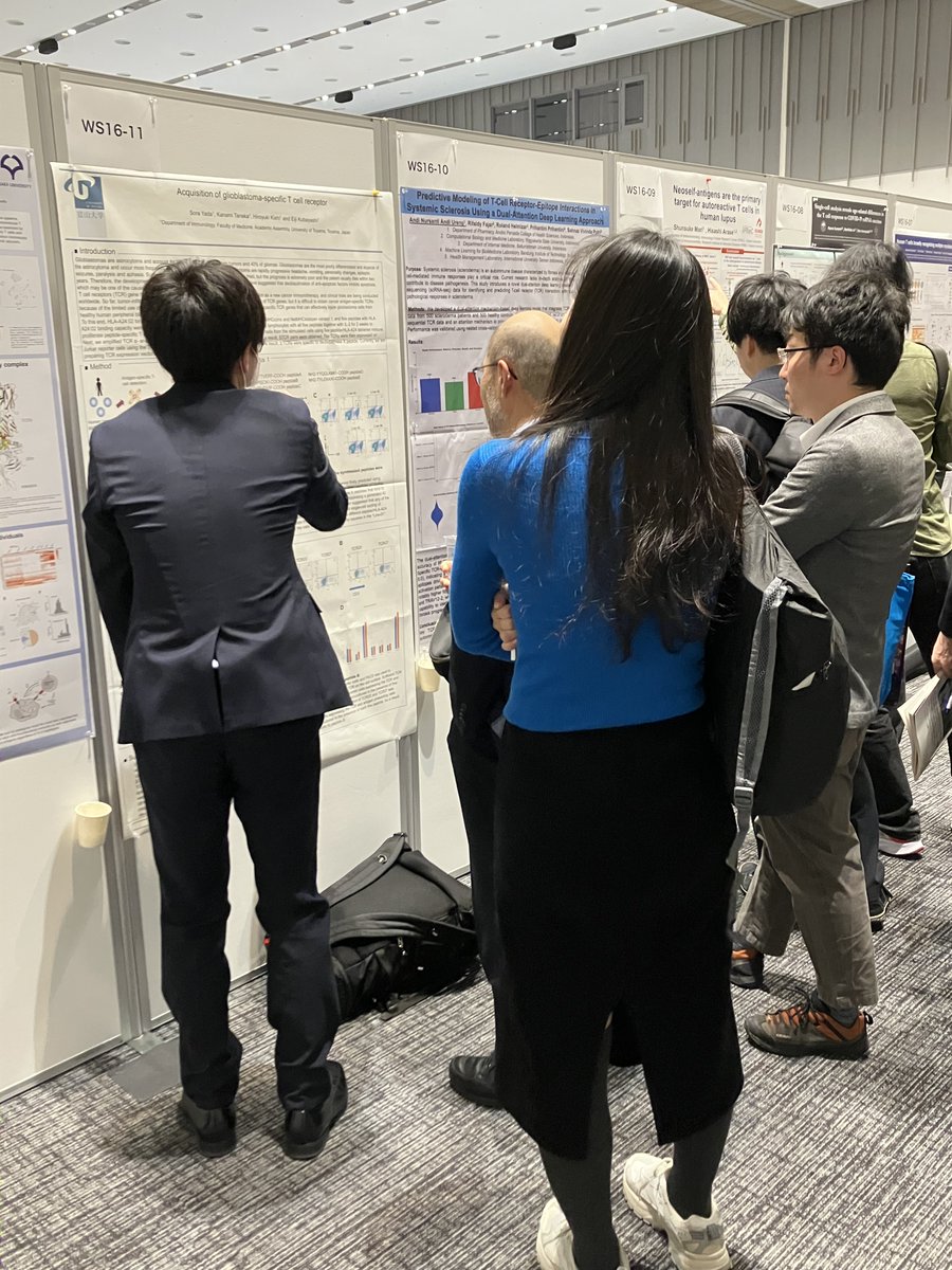 免疫学会2日目。医学科3年の矢田さんの発表。興味を持って質問してくれる多くの方に対して、一生懸命答えてる姿が印象的でした。おつかれさま！