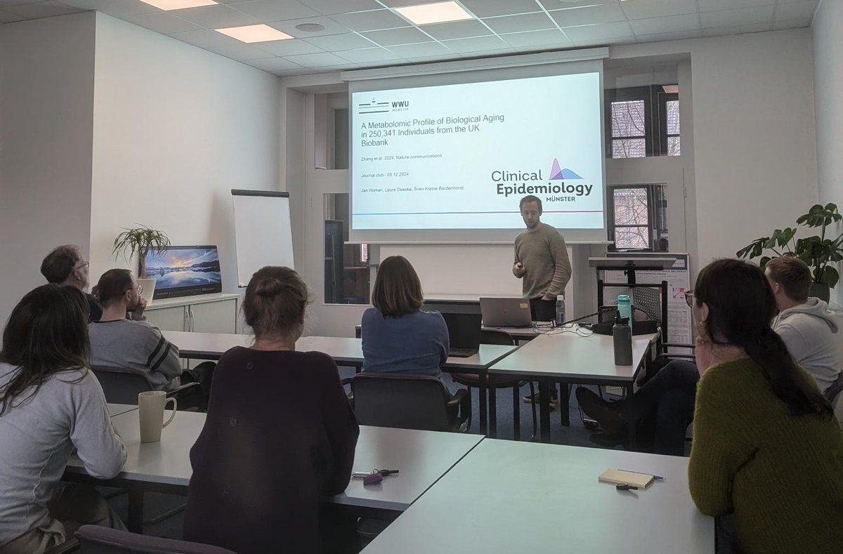 📚 In today’s #JournalClub, we discussed the article “A metabolomic profile of biological aging in 250,341 individuals from the UK Biobank” by #ShiyuZhang  et al. (2024) 🔬
👉 doi.org/10.1038/s414...