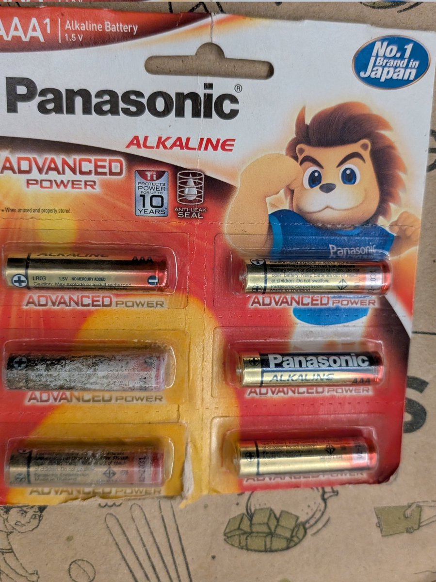 nawle's tweet photo. Leaking &amp; damaged Panasonic batteries delivered by BBNow. You are a big brand, part of the esteemed Tata group. Stop cheating customers. @bigbasket_com @TataCompanies @jagograhakjago @CEE_bigbasket https://t.co/SdONg2UaUh