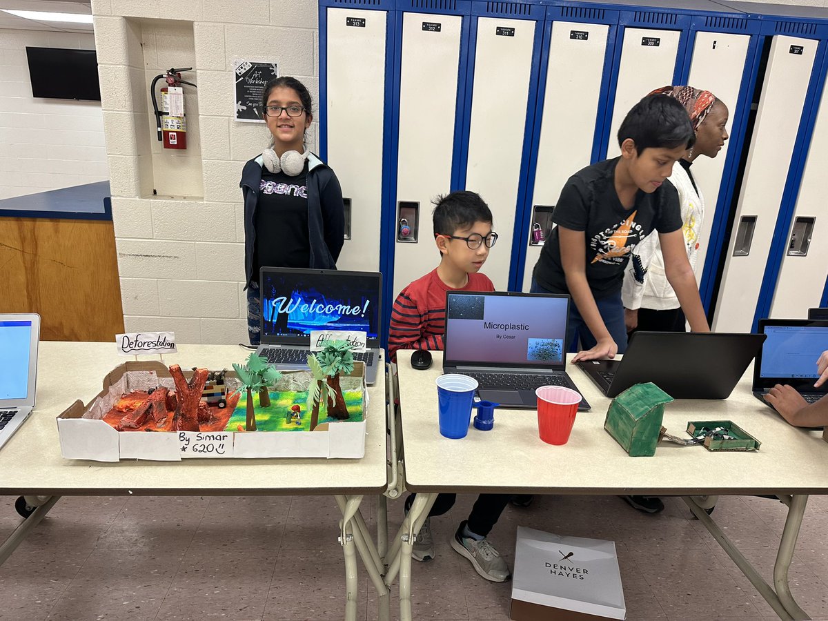 Amanda Rose tweet media