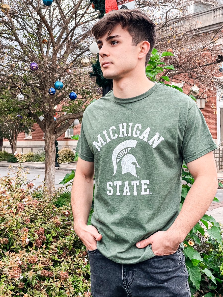 We're giving away a $25 gift card every day until Dec. 12th! Enter here: instagram.com/retrobrand/