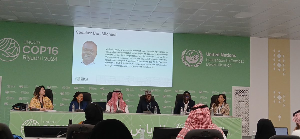 Enocka_Odongo's tweet photo. Young people sharing their stories on the amazing work they are doing on land restoration leveraging on variius technologies @Cop16Riyadh 
#Youth4Climate
#COP16_Riyadh https://t.co/UDfOhxU6OW