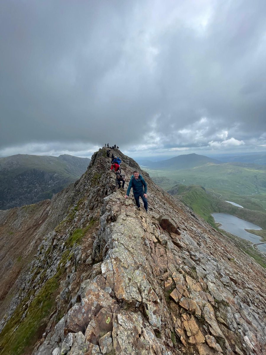 Well done! GMB members from National Grid Electricity Transmission raising funds for <a href="/macmillancancer/">Macmillan Cancer Support</a> by completing the 8-Peak Challenge in Snowdonia. 👏 🏔️🧡
