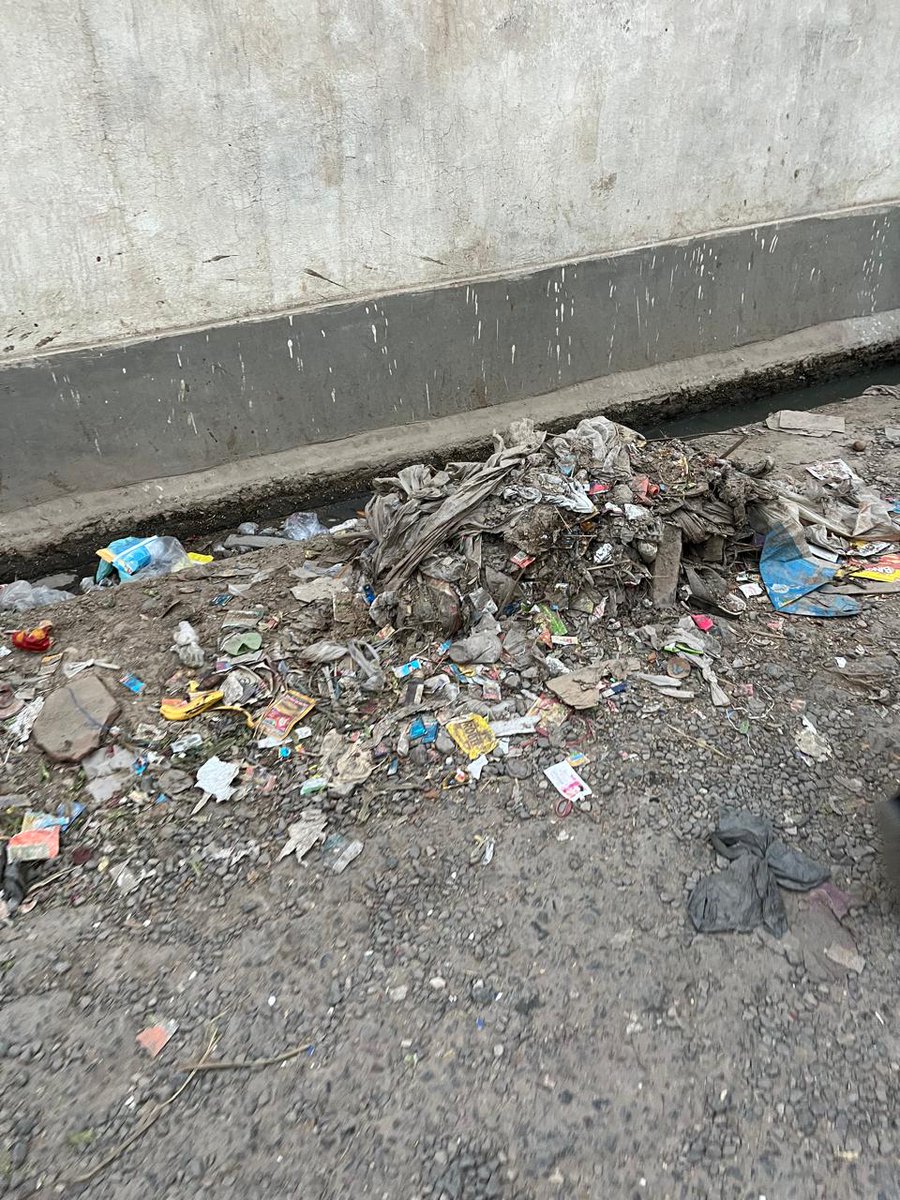 Findindian's tweet photo. @gdagzb
Location - Kanawani Village, Indirapuram, Ghaziabad.
Drainage is blocked, and the street road is broken. Please look into it.
@KirtiIla @TeamTHA_ @Hudleplay @AMRUTCityGzb @dm_ghaziabad @DainikBhaskar @fedaoagzb #spuddy #hudle https://t.co/i9a5T31O4v