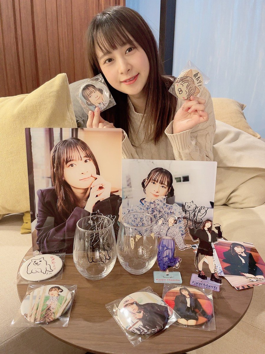 前田佳織里　缶バッジ　22個セット 4.前田佳織里 世界攻略計画 世界攻略集会 缶バッジ - メルカリ