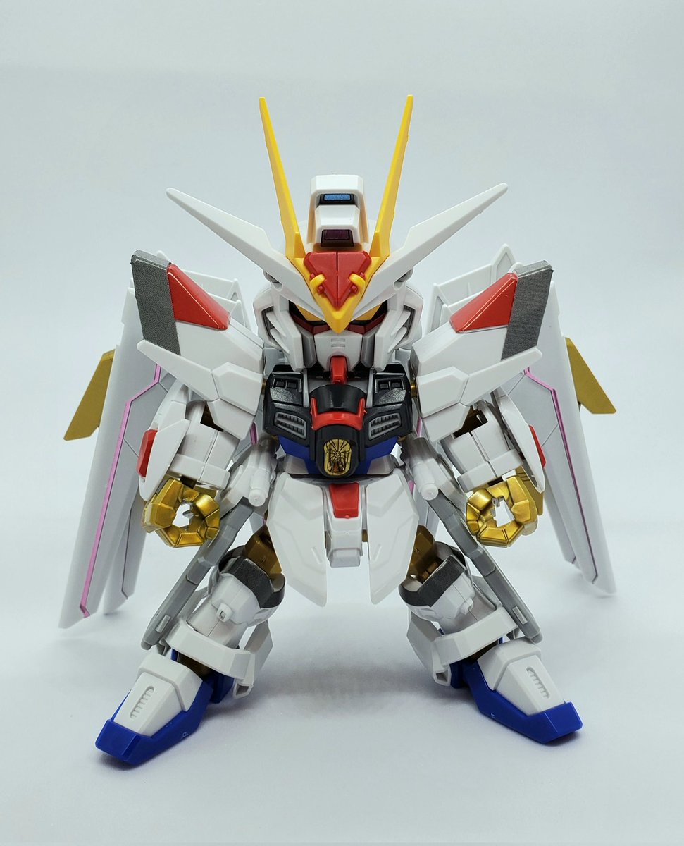 modaltunes's tweet photo. MGSDマイフリ制作01
ようやく本格的に模活再開です。
今度はマイフリのSD化…ではなくMGSD…！
ディテールはMGEXストフリを参考に、バランス大きさはMGSDフリーダムに合わせていこうと思います。
胴体は相変わらず小さいので、まずは真っ二つから。
#俺SD作ってるぜ 
#ガンプラ改造
#MGSD
＃マイフリ https://t.co/8M9B72nJ2u