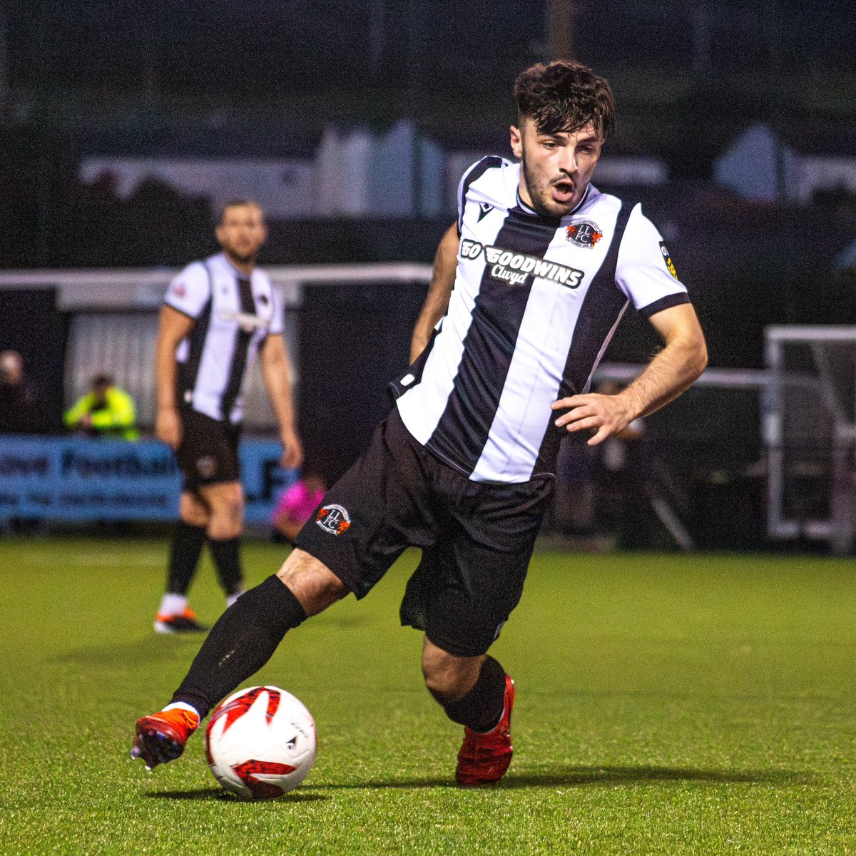 LlandudnoFC's tweet photo. Everyone at Llandudno FC are sending their best wishes to Dan Jones as he undergoes an operation for his ACL injury today ❤️

#Llandudno #LlandudnoFC #WeAreOne #KeepTheFaith https://t.co/IONHEvhblq