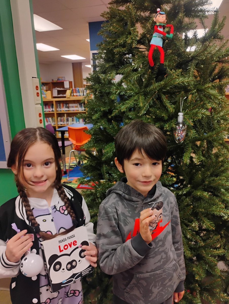 MsSarahWorden's tweet photo. Ornaments! https://t.co/Nkvud9KAHp