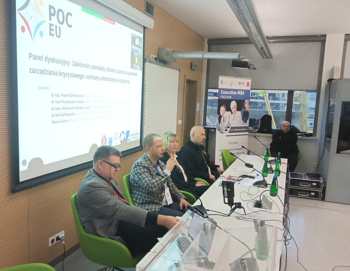 BSMalczynski's tweet photo. Panel: Zależności pomiędzy obroną cywilną a systemem zarządzania kryzysowego i ochrony infrastruktury krytycznej. https://t.co/phOXTRutJ6