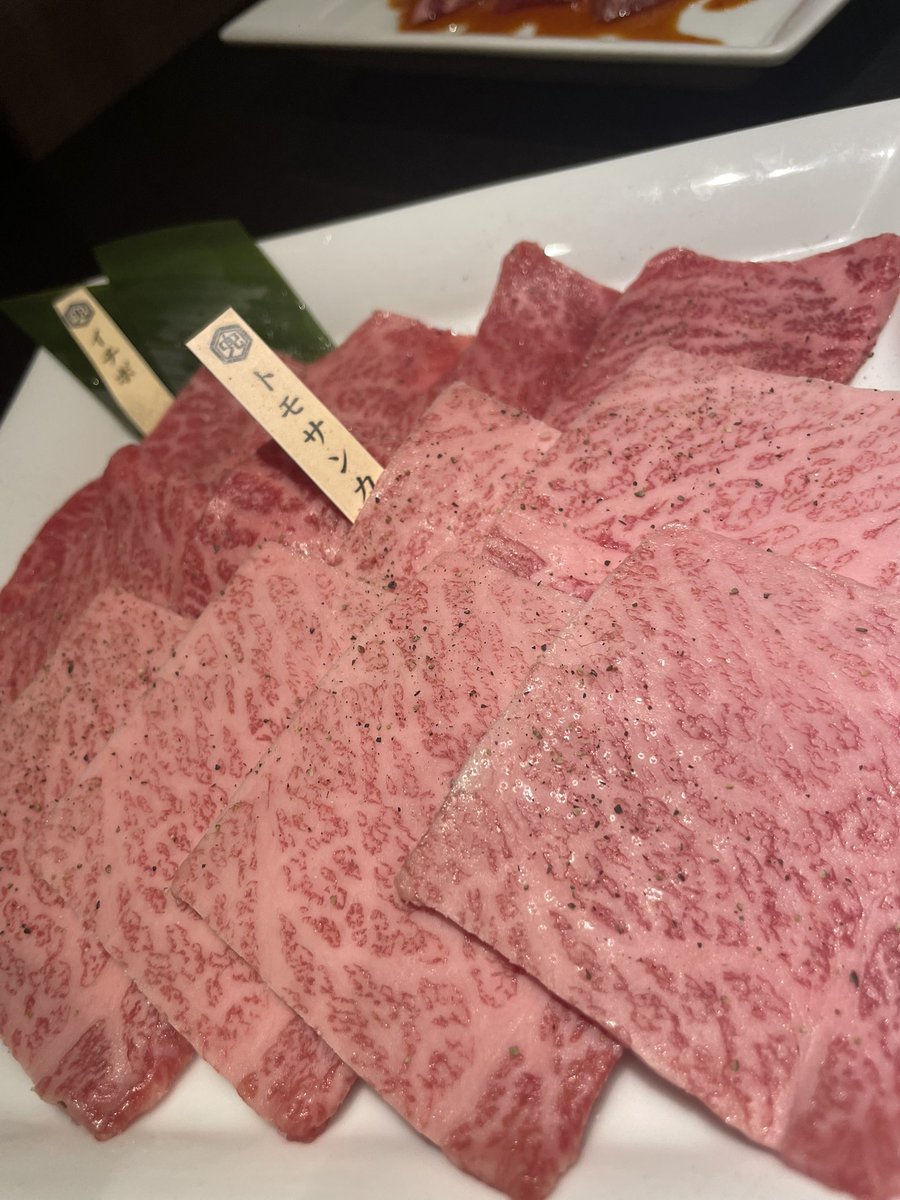 kaedereina2's tweet photo. 美味しかったけど赤みしか勝たん🔥
トモサンカク重かったよぉぉ🫨

#肉食女子 https://t.co/DQPFBroDHK
