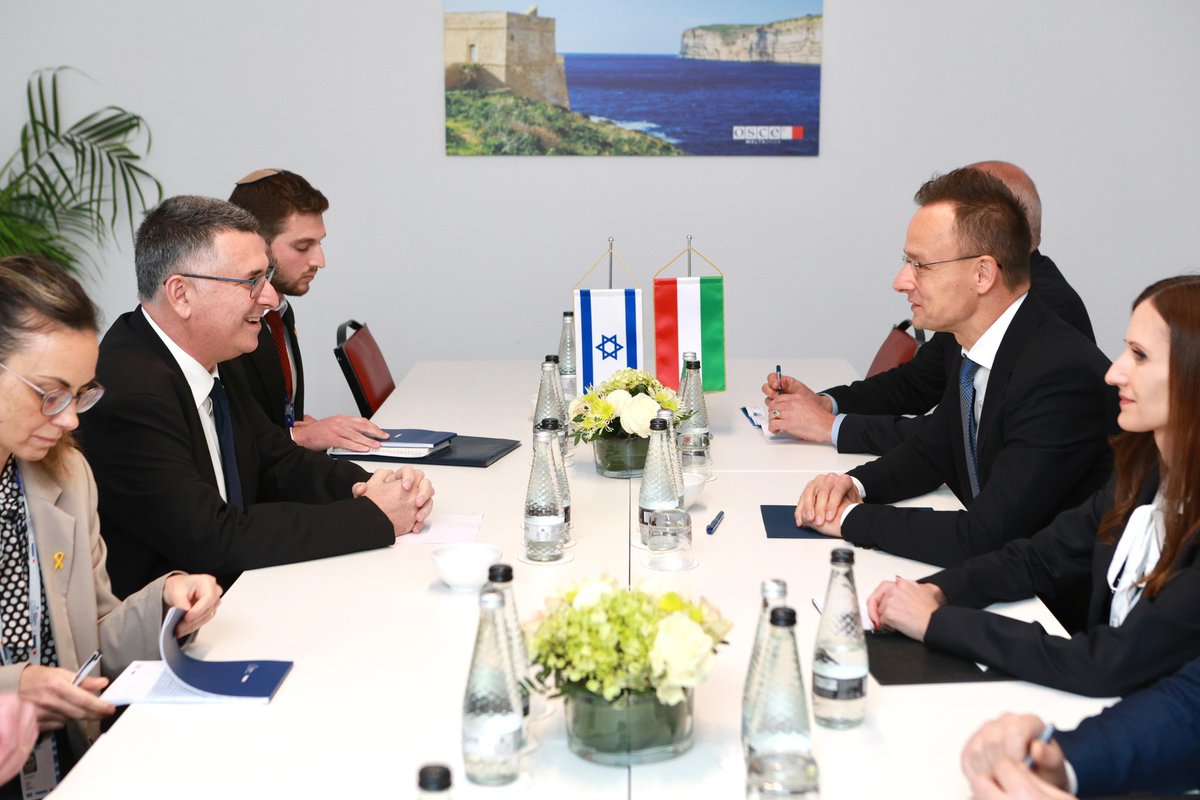 gidonsaar's tweet photo. I was pleased to meet with the Hungarian Minister of Foreign Affairs, Péter Szijjártó.
We discussed enhancing collaboration between our countries and strengthening even further the excellent relations between our both states. 
I also said to my Hungarian counterpart that the situation in Lebanon offers a chance for the international community to assist in the effort to weaken Hezbollah and improve the prospects for a better future for the Lebanese people.