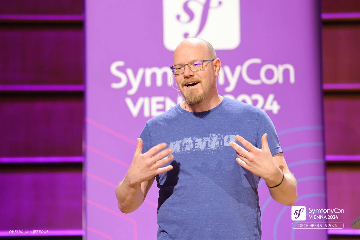 symfonycon's tweet photo. #SymfonyCon Vienna 2024 - @xosofox is talking about ''Refactor your code - refactor yourself'' https://t.co/WwEIOyF9hS