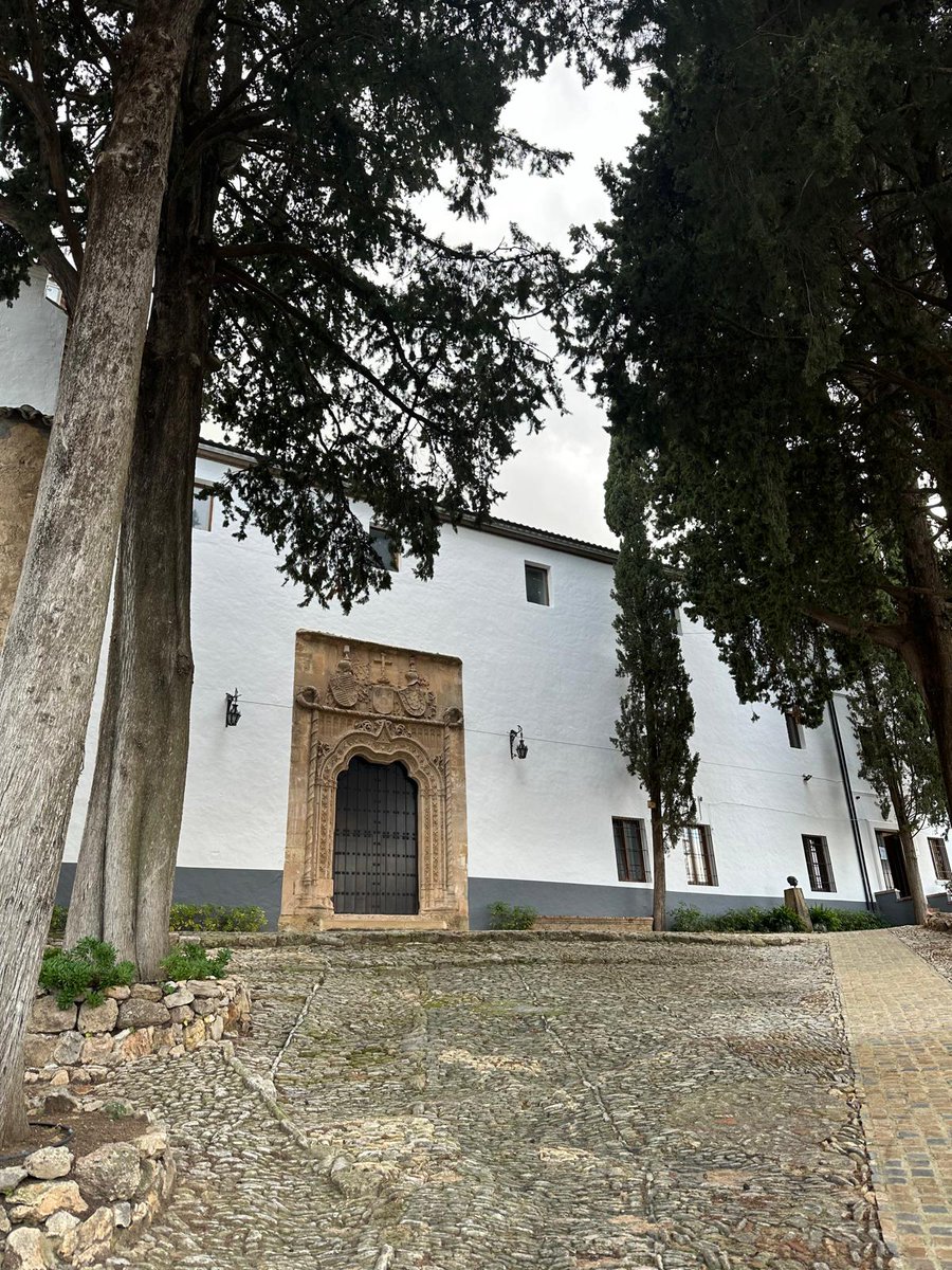 🎓 El 25 de noviembre realizamos un nuevo taller sobre dolor infantil con los docentes del Colegio Fernando de los Ríos (Ronda). Gran participación y compromiso para mejorar el bienestar de los niños y adolescentes en el entorno escolar. ¡Gracias por sumarse! 🙌
<a href="/FundUnicaja/">Fundación Unicaja</a>