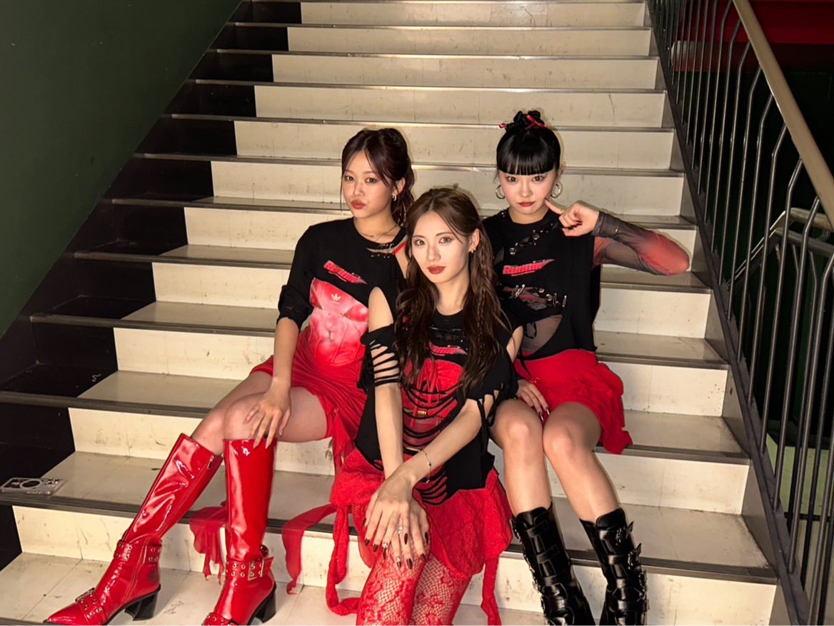 iscream_ldh's tweet photo. iScream LIVE TOUR 2024 "Runnin'"
in AICHI

RUIの地元愛知最高すぎました〜！🖤
大好きです🖤

NEXT 
12/10：OSAKA

#iScream #RUI #YUNA #HINATA
#Runnin' #LIVE #2024 https://t.co/tIve5KbR5W