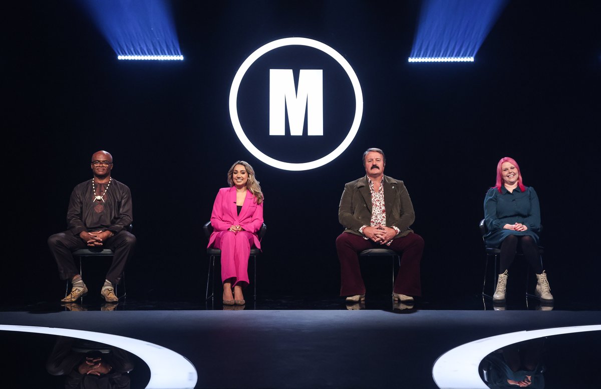 MastermindQuiz's tweet photo. In the #BlackChair tonight: @krissakabusi, @NikitaKanda
@MikeBubbins and @LinzSantoro answer on their specialist subjects: Friedrich Nietzsche, Whitney Houston, the actor James Garner and the sitcom Gimme Gimme Gimme. Tune in at 7:30pm on #BBCTwo. #CelebrityMastermind https://t.co/x2wmuklazw