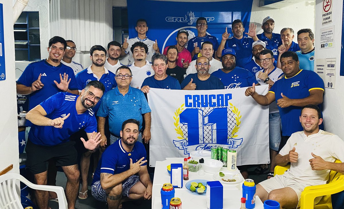 CrucapCapitolio's tweet photo. Último reduto do ano, vivemos o Cruzeiro é o que interessa !
#crucap #redutoscelestes https://t.co/7hOSUoiTWJ