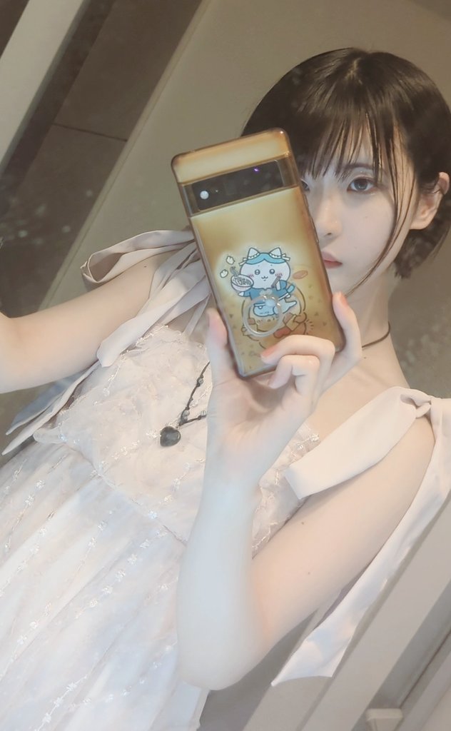 めずらしくピンク中に着てた 