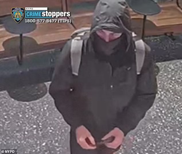 coffeebeardtv's tweet photo. Don’t mean to be a conspiracy loon but that hit man has similar features to hunter biden 😂. https://t.co/mLrUJCsNuy