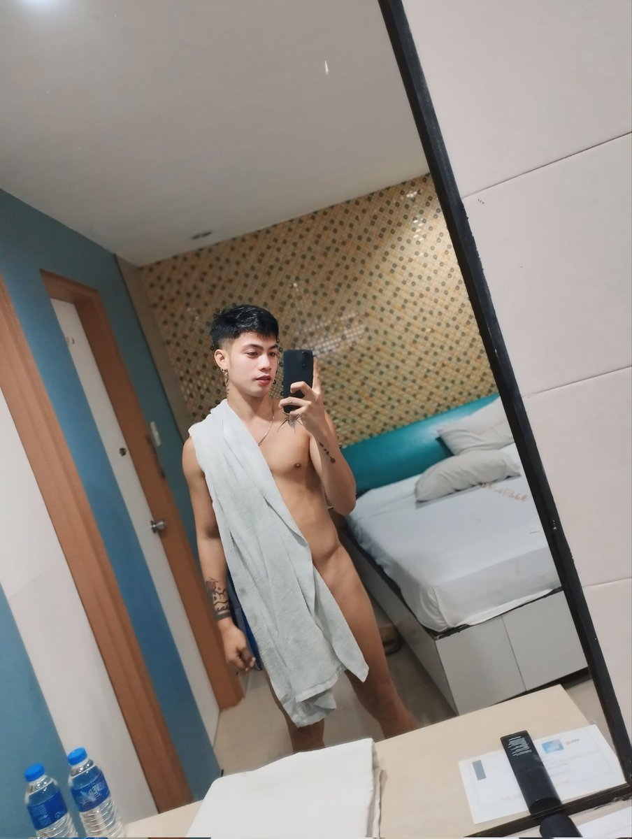 dwight_0126's tweet photo. Wot try my service 💦 https://t.co/2kCeit7FS0