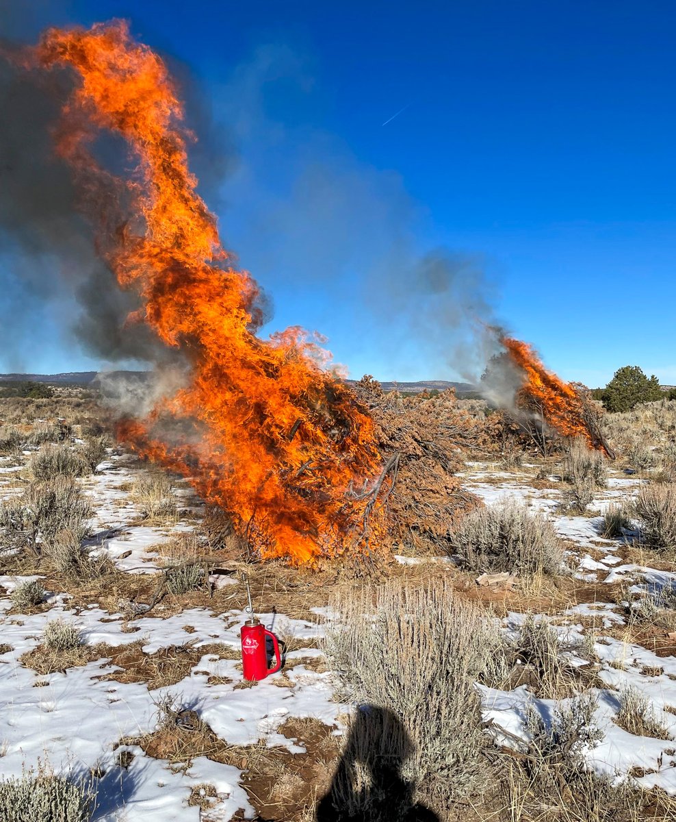 Fire managers with the Upper Colorado River Interagency Fire Management Unit plan to burn slash piles in Mesa County now through April 2025. Smoke may be visible in surrounding areas as the piles smolder. Find more details online: ow.ly/YaXY50UkpZs