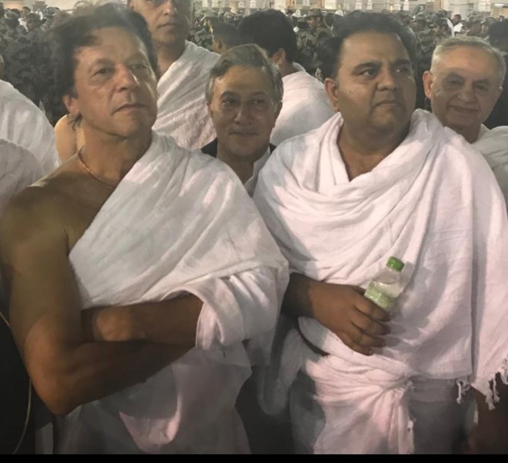 HibaFawadPk's tweet photo. اڈیالہ جیل میں فواد کی عمران خان سے موجودہ ملکی سیاست پر بات چیت ہوئی۔ دونوں میں کافی گرم جوشی کے ساتھ گفتگو ہوئی اور عمران خان نے فواد سے سیاسی معاملات پر مشاورت بھی کی… عمران اور فواد کا ساتھ کبھی نہیں چھوٹنے والا!
@PTIofficial https://t.co/0qECuH8rEr