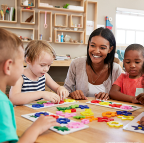 TeachersFor2030's tweet photo. 📰 The latest blog in our #TeachersMissing campaign by @ChildhoodEdIntl spotlights the Pathways to Teaching Project, supporting refugee & (im)migrant educators in rejoining the U.S. workforce, helping address teacher shortages and promote diversity. ➡️ https://t.co/HiC8eX6WFT https://t.co/srTtllWN9N