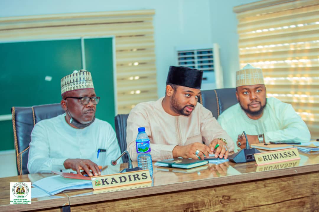 KDRUWASSA's tweet photo. The Director General, Engr Mubarak Shehu Ladan @mubarak_s_ladan attended the First technical and plenary sessions of the Joint Account Allocation Committee meeting (JAAC) with the New Executive Chairmen of the 23 Local Govt Councils of Kaduna State,  for the month of November.... https://t.co/FRnnDG9v5D