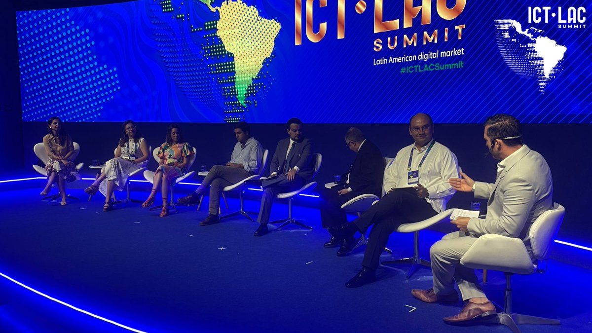 dpl_news's tweet photo. #ICTLACSummit | “#5G es un activo estratégico que los países necesitan para aumentar su competitividad”, indicó Lucas Gallitto (@LucasGSMA), de @GSMALatam.

“5G is a strategic asset that countries need to increase their competitiveness”, said Lucas Gallitto, Head of @GSMALatam.

“5G é um ativo estratégico que os países precisam para aumentar sua competitividade”, afirmou Lucas Gallitto (@LucasGSMA), da @GSMALatam.