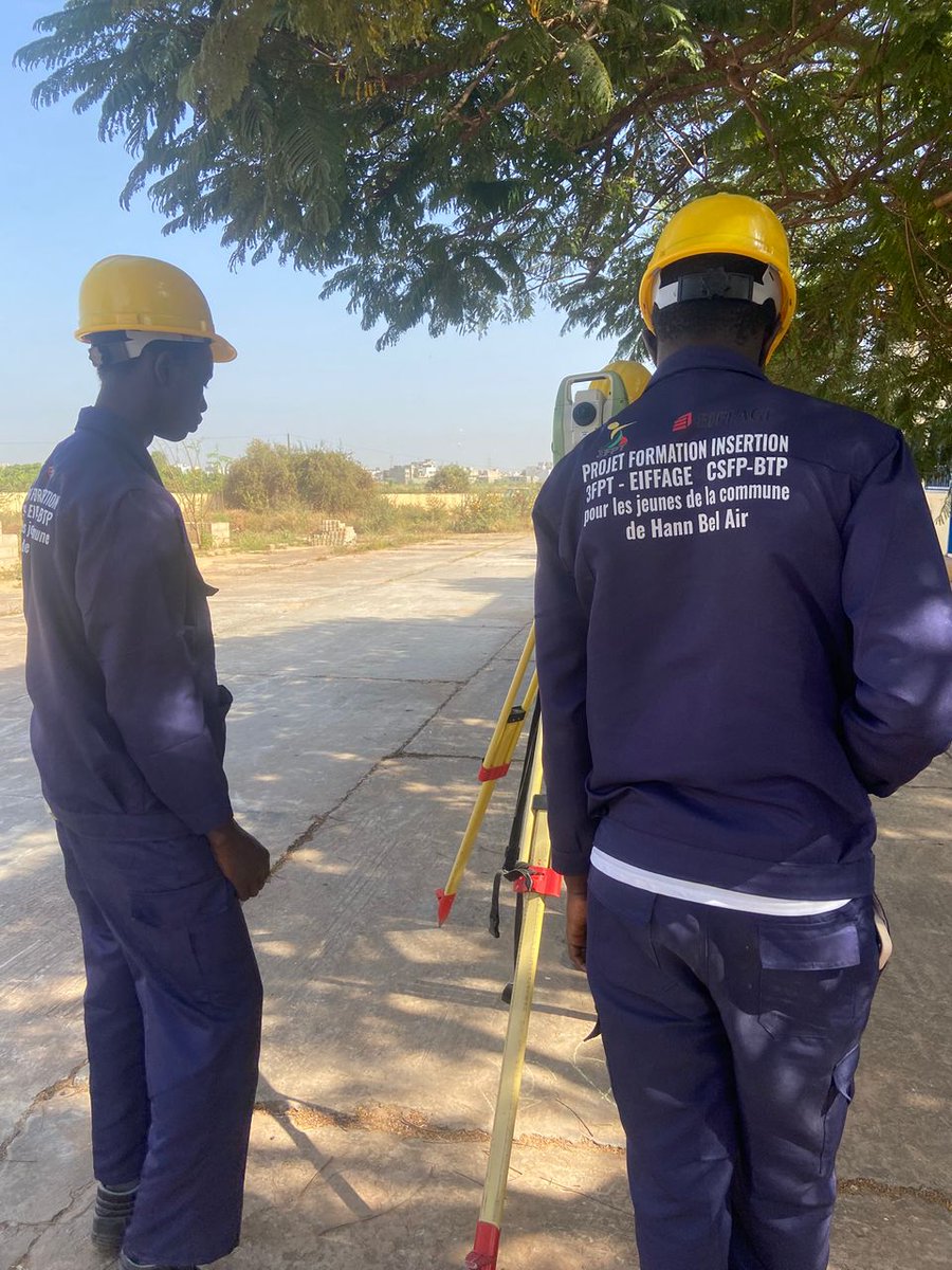 fondsfpt's tweet image. 29 novembre 2024
#Actu_Pôle_Ouest, Dakar : Projet formation insertion sur les métiers des BTP

L’équipe du Pôle Territoire Ouest (PTO) du 3FPT a supervisé un projet de formation-insertion réalisé en partenariat avec Eiffage Sénégal, la mairie de Hann Bel-Air et le CSFP BTP.