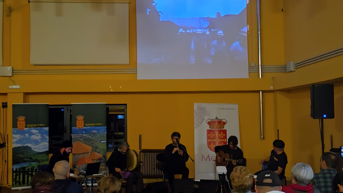 aytomorcin's tweet photo. 📸 Este es el resumen en imágenes de los actos con los que ayer celebramos Santa Bárbara.

Presentación del libro “El legado de un minero”, de Higinio Aira García, y el espectáculo "Negro" del grupo Cecina 5.

¡Gracias por vuestra asistencia! 

#morcín #santabárbara #minería https://t.co/KDgxuWISOn