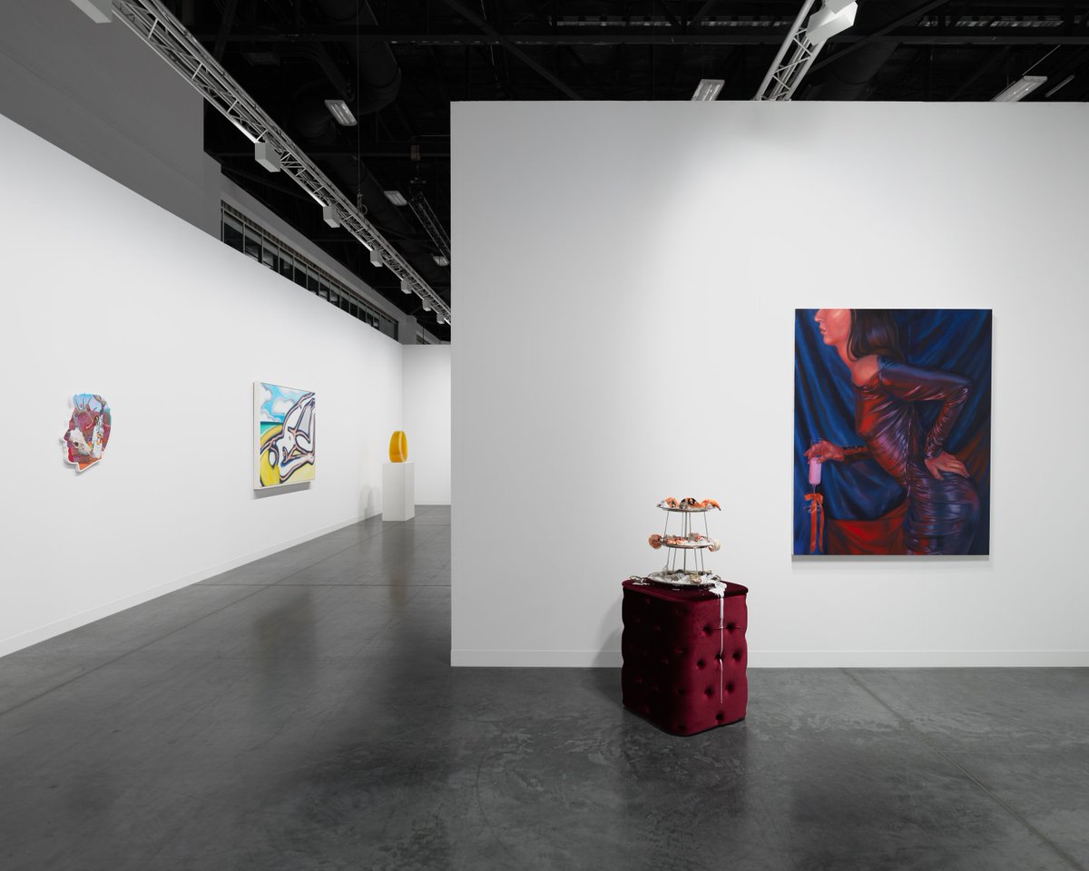 AlmineRech's tweet photo. Come and visit our #boothD20 for this year’s #ArtBaselMiamiBeach until December 8!
#AlexIsrael #KennyScarf #ChloeWise #LaurieSimmons #ScottKahn #KeitaMorimoto #DeWainValentine #NathanielMaryQuinn #TomWesselmann #AlmineRech https://t.co/PDj7lOiXes