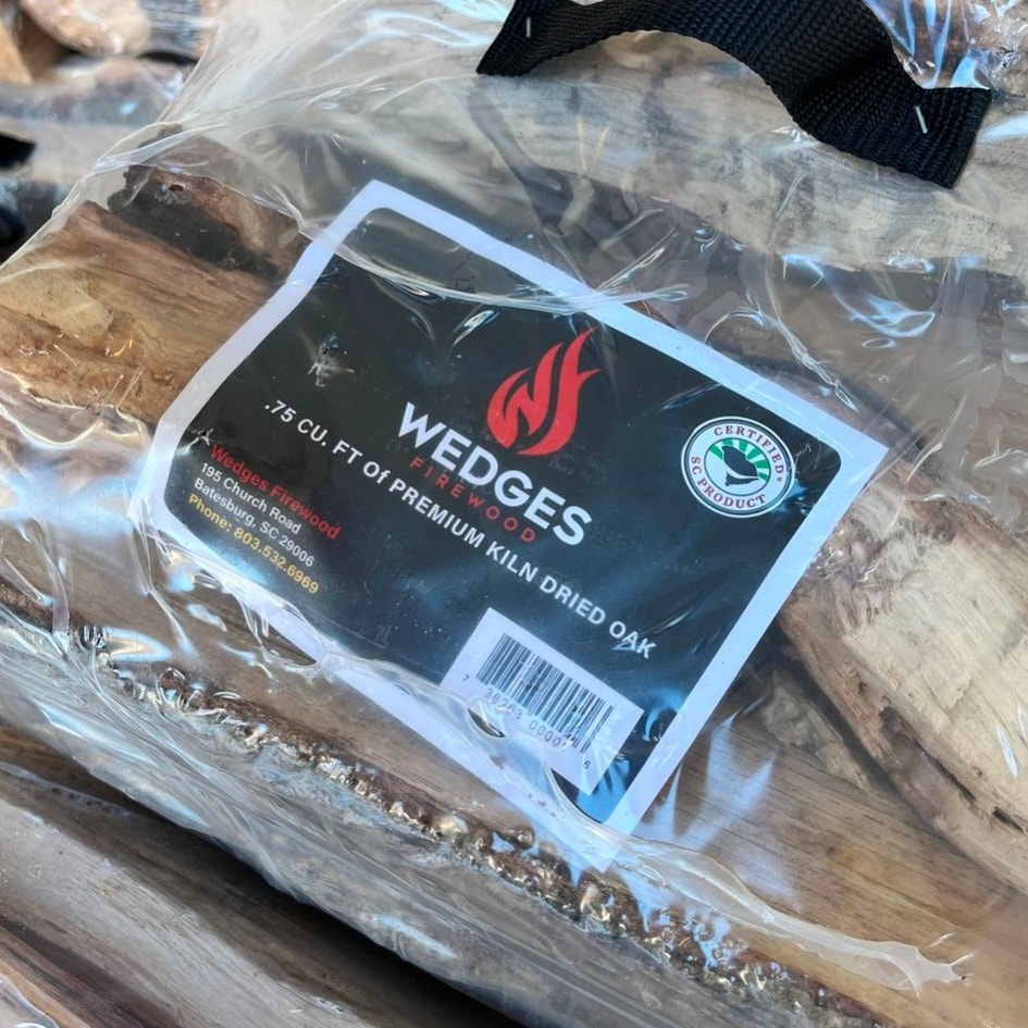 Certified_SC's tweet image. 'Tis the season to gather around the fire! When you do make sure you burn #CerifiedSC firewood. Burning local firewood helps prevent the spread of invasive species and supports local business!