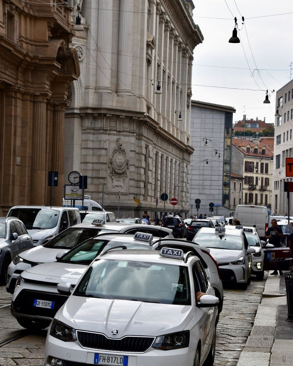 ParmaPini's tweet image. The holiday season is here! 🎄✨ From elegant tuxedos for festive soirées to cozy winter essentials, here’s a recap of our first week of December. 🎁❄️ 

#piniparma #weeklyrecap #decemberrecap #recap #italian #cozy #holidayseason