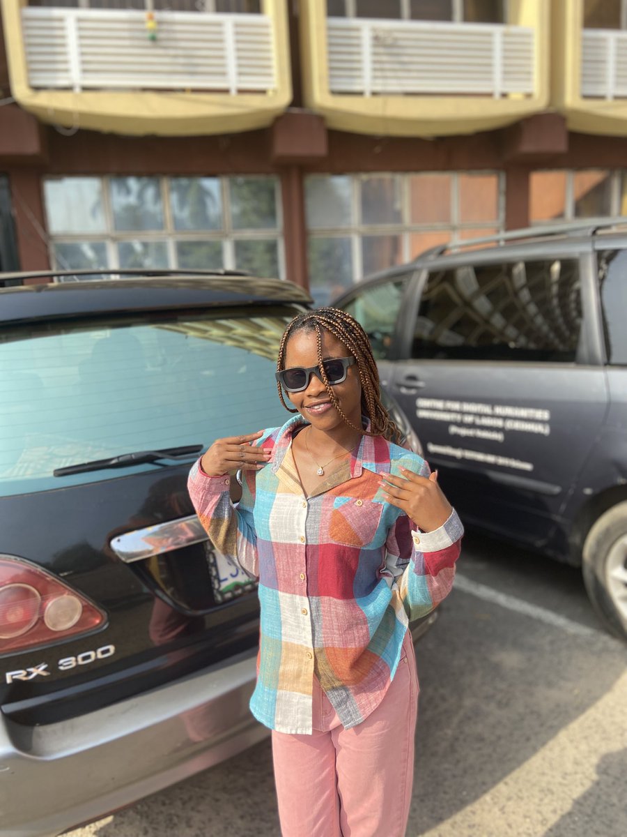 Small_Pinne's tweet image. I’m still gon’ look pretty regardless of whatever final year is throwing at me 🌸