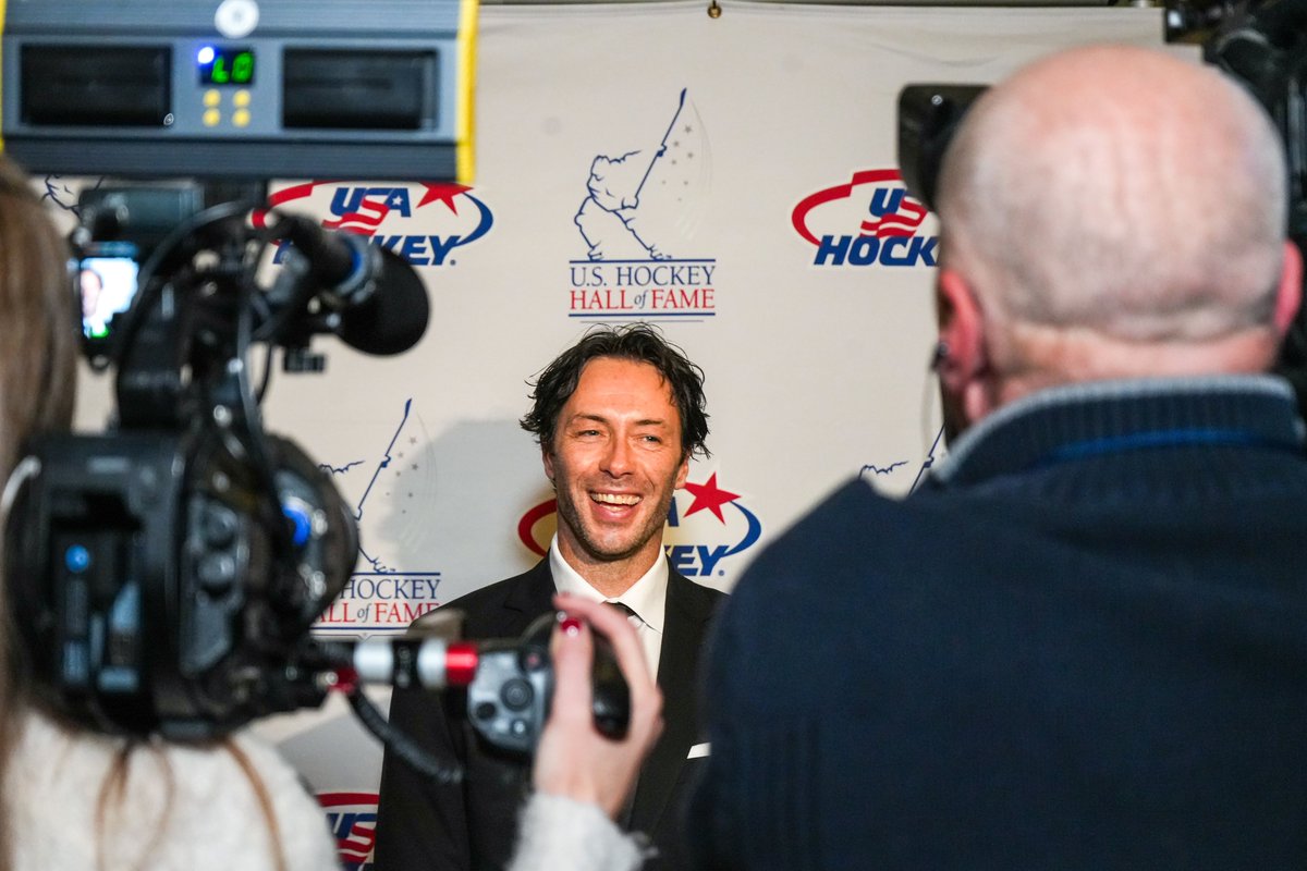 USHL's tweet photo. Congratulations to @FargoForce Minority Owner and Director of Player Development, Matt Cullen, on formally being inducted into the #USHHOF last night in Pittsburgh!

#USHL | @usahockey https://t.co/9oSIuGrfrf