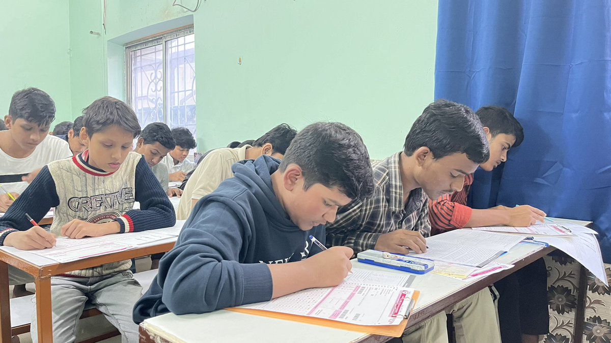 AkbarClasses's tweet image. 🌟 SilverZone iOS 2024-25 Successfully Conducted! 🌟

AKBAR CLASSES hosted the iOS Level 1 Exam today, 5th Dec 2024. Proud of our students’ passion for science and problem-solving! Best wishes for the results! 👏

#SilverZoneiOS2024 #AKBARCLASSES #ThinkLogically