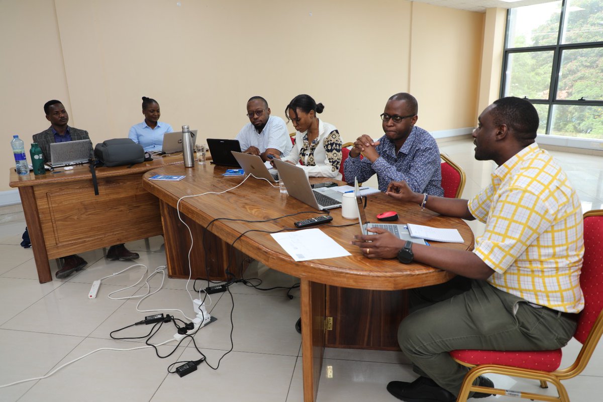 TanganyikaLaw's tweet photo. TLS kwa kushirikiana na Foundation for Civil Society chini ya mradi wa URAI WETU wanahitimisha kikao kazi kilichokuwa kinapitia mfumo wa sheria za kodi zinazogusa AZAKI (CSOs) kwa ajili ya kuandaa mapendekezo ya maboresho ya sheria hizo yatakayowasilishwa kwa Kikosi Kazi Maalum kilichoundwa hivi karibuni na Mheshimiwa Rais, Dkt Samia Suluhu Hassan ili kuwezesha kuweka mazingira wezeshi kwa AZAKI (CSOs) kufanya shughuli zao kwa ufanisi zaidi. Kikao kazi hiki kilichoanza juzi tarehe 3 Desemba, 2024 kimehusisha mawakili na wataalamu wa masuala ya kodi na sheria za kodi wanaotoka katika mtandao wa Haki Kodi (Tax Justice Working Group).