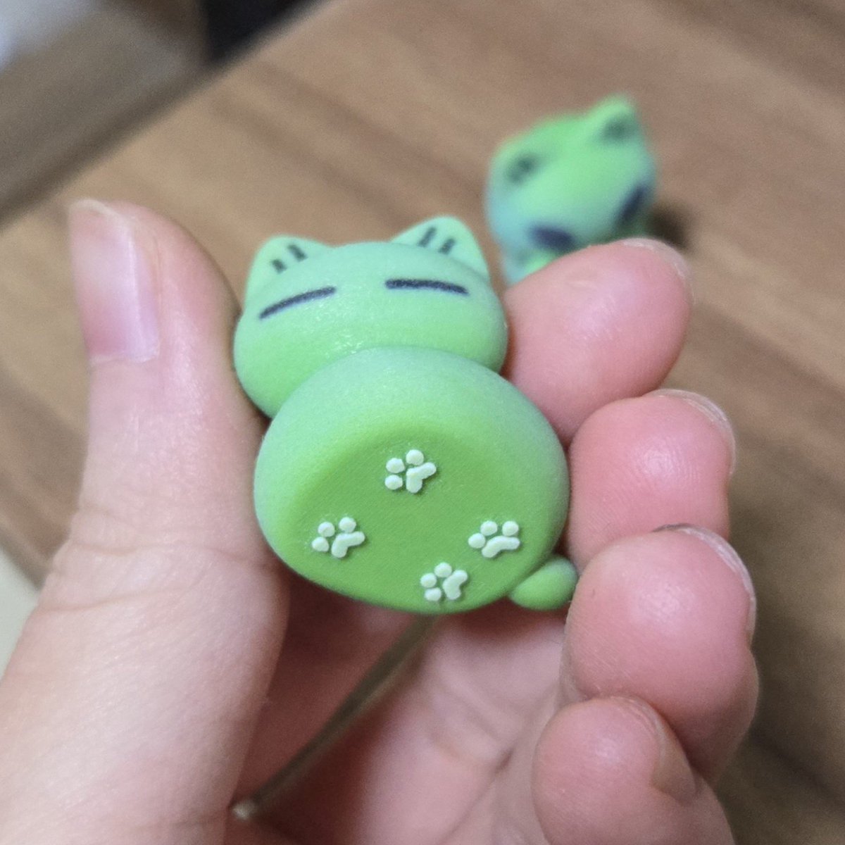 둥