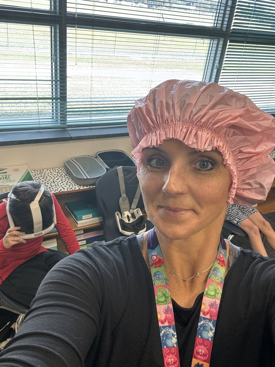 Kelly Mitchell tweet media