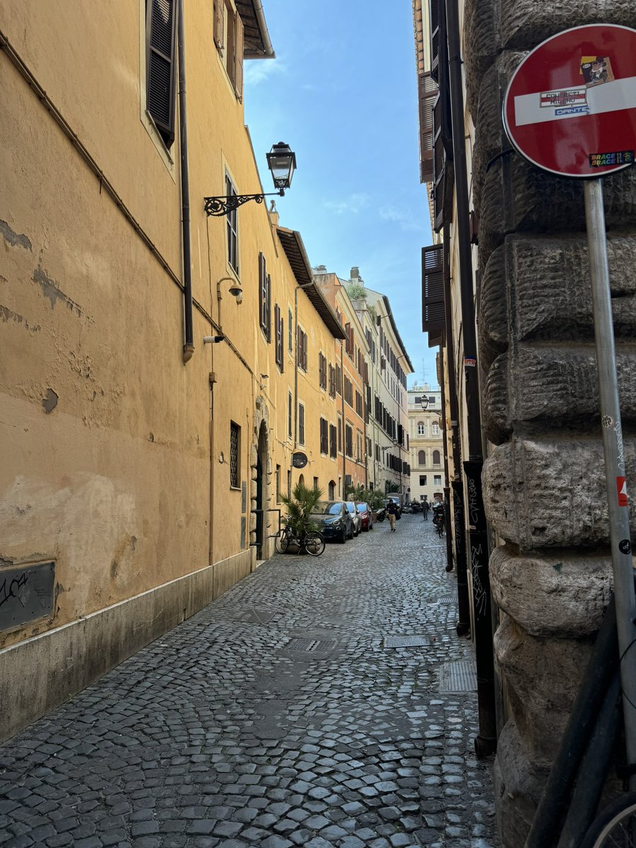 Soriante98's tweet photo. De aquel fin de semana que pensé vivía en Roma https://t.co/40wwaEGeRN