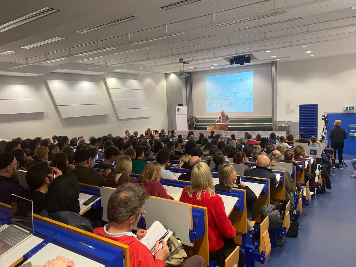 IfS Frankfurt (@ifsfrankfurt) on Twitter photo Impressionen von den Adorno-Vorlesungen 2024 mit Loïc Wacquant.
Bei dieser Gelegenheit möchten wir darauf hinweisen, dass wir diese Plattform bald verlassen werden. Wir bleiben jedoch auf anderen Plattformen aktiv, z.b. sind wir unter <a href="/ifsfrankfurt/">IfS Frankfurt</a>.bsky.social zu finden. Impressionen von den Adorno-Vorlesungen 2024 mit Loïc Wacquant.
Bei dieser Gelegenheit möchten wir darauf hinweisen, dass wir diese Plattform bald verlassen werden. Wir bleiben jedoch auf anderen Plattformen aktiv, z.b. sind wir unter <a href="/ifsfrankfurt/">IfS Frankfurt</a>.bsky.social zu finden.