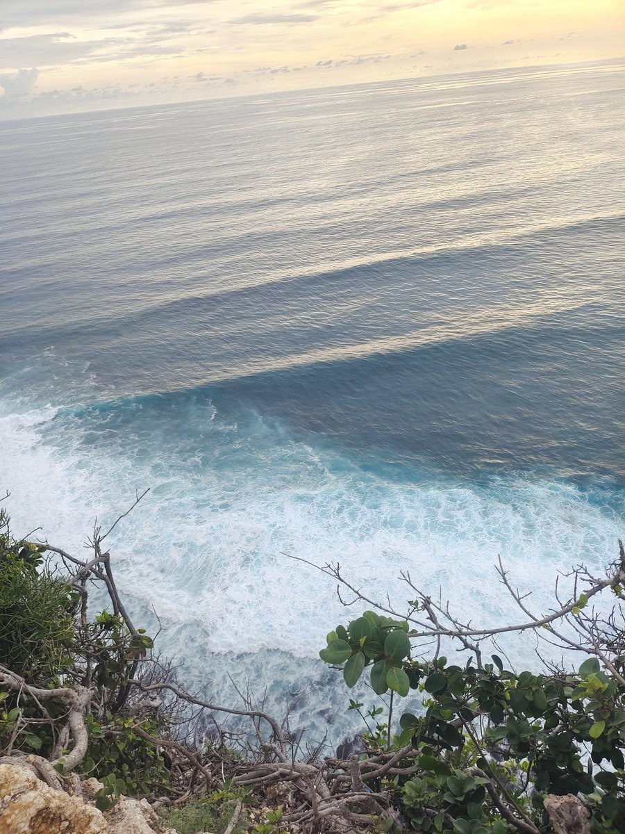 Y27171799's tweet photo. Indian Ocean.🥰 https://t.co/f6hvBUqWeP