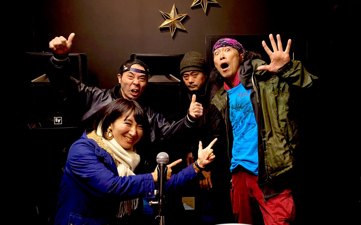 Ke_na27's tweet photo. はじめての「くじら号」チバさん呼んで頂きありがとうございました。
私の中に流れてる血液みたいなものが熱くなるのを感じました。嬉しかった。
#チバ大三
#鈴木知文
#KEYNA
#くじら号 https://t.co/IVEyo4efLH