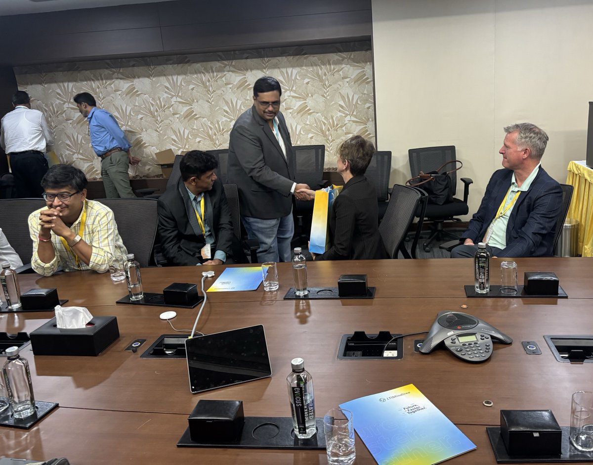 LTIMindtreeOFCL's tweet image. Innovation sparked at our LTIMindtree campus during the LTIMindtree x @Reltio Executive Connect! Leaders explored #AI-driven data management, #Customer360 insights, & low-code solutions—transforming how businesses unlock data’s potential. #DataTransformation #FutureFasterTogether