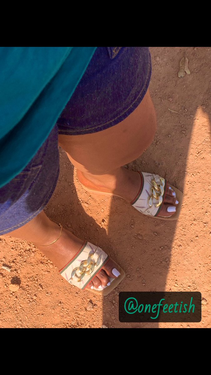 onefeetish's tweet photo. New Arrivals Naija 🇳🇬 African Feet. The motherland🌍

#Feet #footfetish #footfetish #feet #prettyfeet #ebonyfeet #footjob #findom #pay #footfetishnation #toes #ebonysoles #cum #sucktoes #explore #africa #trending #footlover #ebony #bitcoin https://t.co/AE0ufgdJCz