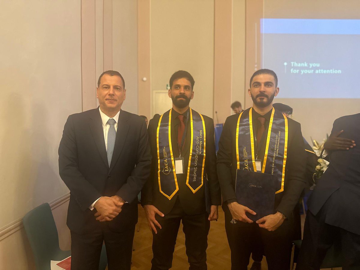 KSAembassyAT's tweet photo. يتقدم سعادة السفير والمندوب الدائم/ عبدالله بن خالد طوله، باسمه ونيابة عن منسوبي السفارة والوفد، بالتهنئة لخريجي الدفعة الثانية من برنامج ماجستير  مكافحة الفساد من #الاكاديمية_الدولية_لمكافحة_الفساد IACA# https://t.co/fQbg9dkV3N