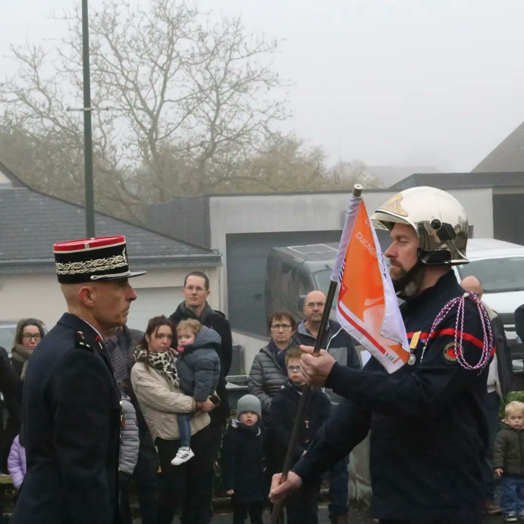 SDIS35officiel's tweet photo. [ÉVÉNEMENT👨‍🚒👩‍🚒🚒👏] Le 30 novembre, lors des cérémonies de la Sainte-Barbe, 3 chefs de centre ont passé le commandement à leurs successeurs.

Pour plus d'informations ⬇️ 
https://t.co/NkaZM65VEf

@bretagnegouv 
@ille_et_vilaine https://t.co/MWR2c2fv8v
