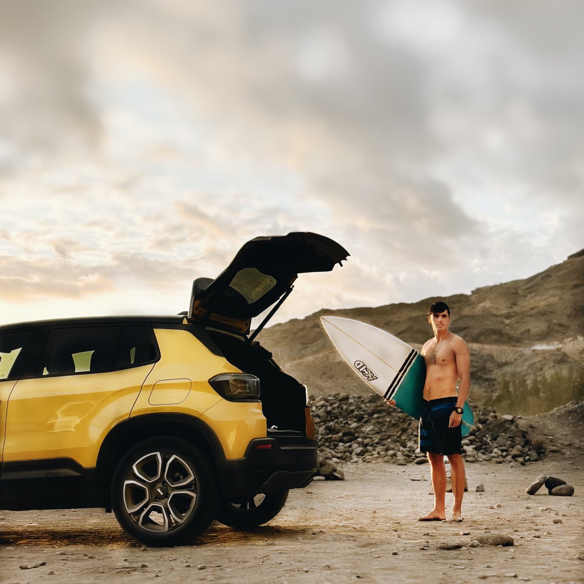 ¿Preparado para arrancar el puente de diciembre con el #JeepAvenger? 🚗 Este SUV combina el espíritu aventurero de Jeep con un diseño moderno y versátil, perfecto tanto para tus escapadas de fin de semana como para el día a día.✨

#Icamotor #Jeep #JeepEspaña #GranCanaria