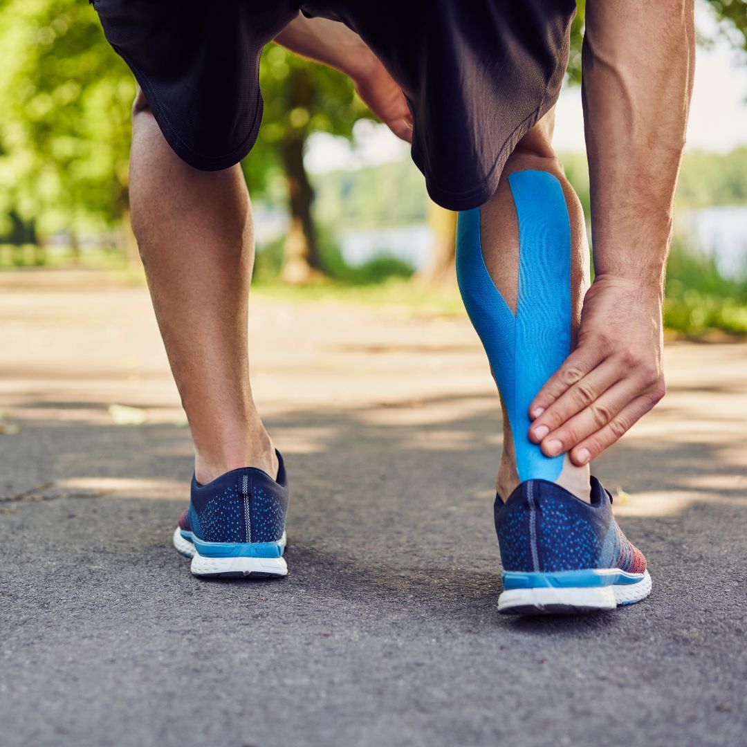 AdvancedFootNJ's tweet photo. Tendons are so integral to your movement that any issues with them should be addressed promptly. In your feet and ankles, overuse injuries and neglect can turn what feels like a minor problem into a debilitating issue over time.

Learn More: https://t.co/C7xlYKM0W6 
#PodiatristNJ https://t.co/paqVYqDseg