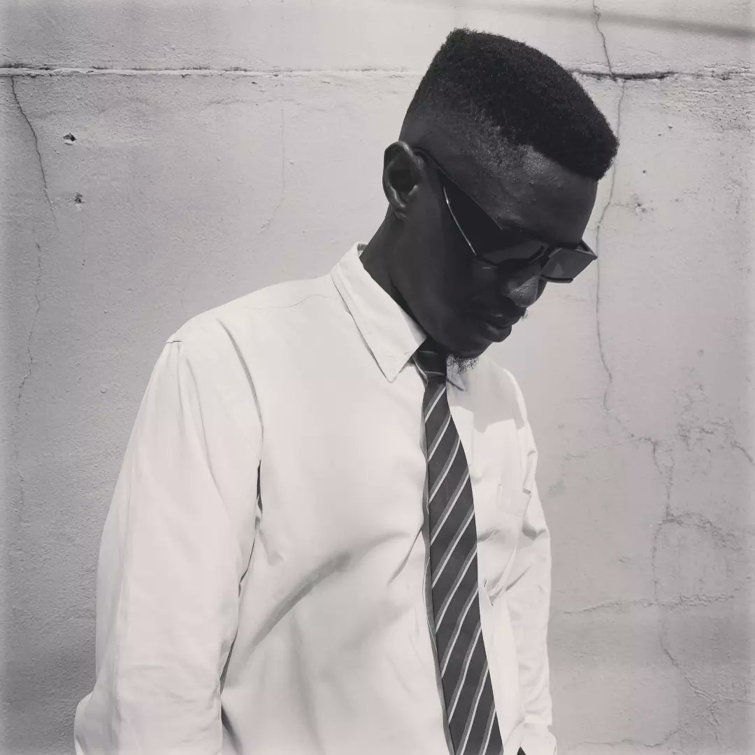 Samuelprince__'s tweet photo. Still shining bright after another lap around the sun🎊🎂🎂 Welcome to the first day of the next year of my life. Embracing another year with gratitude🥂🥂
Birthday blessings to me🎂
Young King👑👑 https://t.co/rHcJ7piNxl